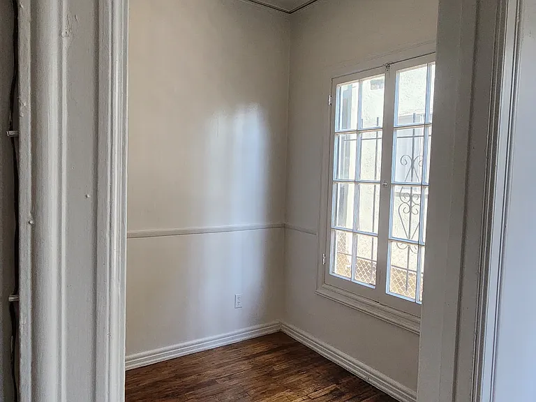 1803 N Wilton Pl #108 — Photo 3