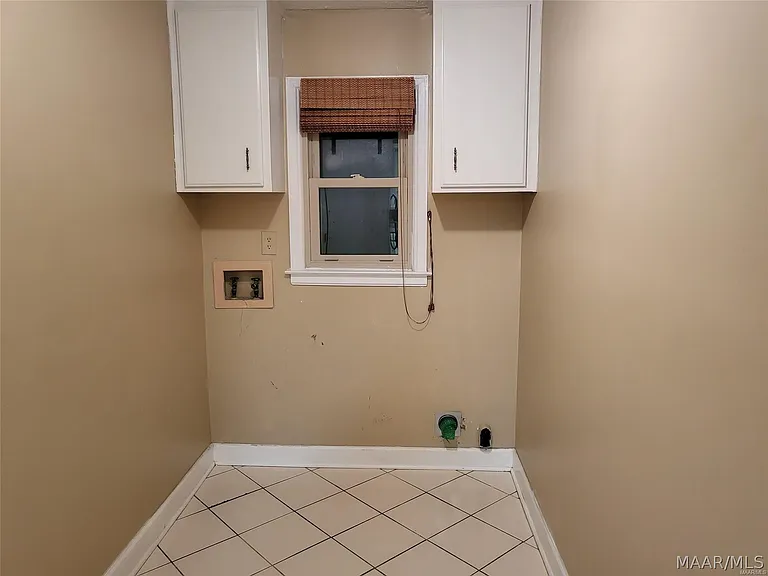 1516 Charleton Dr — Photo 31