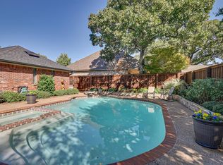 2104 Sapphire Dr, Arlington, TX 76017