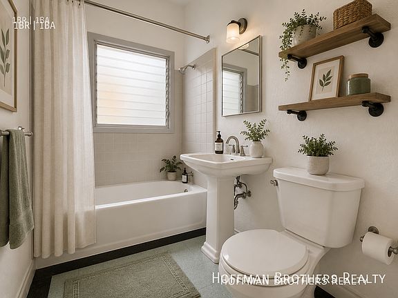 4th image of 5953 3/4 Barton Ave