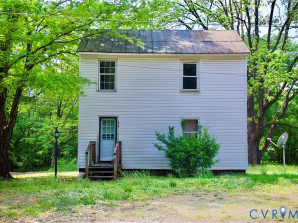 318 Monroe St, Chase City, VA 23924