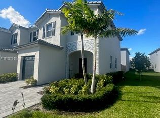 2667 SE 11th St, Homestead, FL 33035
