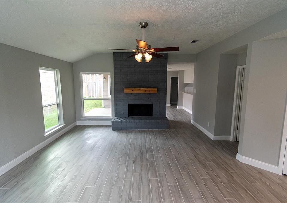 1st image of 10623 Buffalo Bend Dr