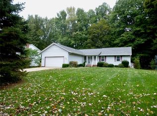 5910 White Oak Dr, Mentor, OH 44060