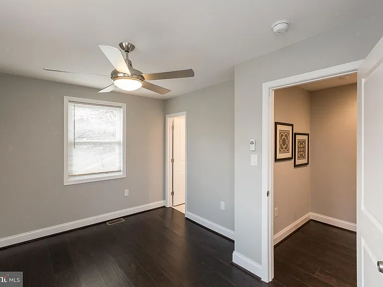 951 Jefferson St NE — Photo 27