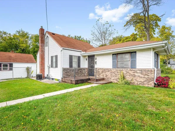 203 S Springfield Ave, Rockford, IL 61102