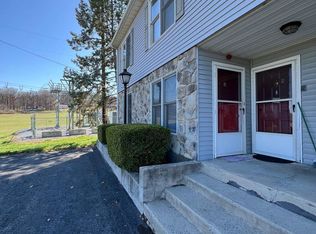 711 Hill Rd APT I, Wernersville, PA 19565