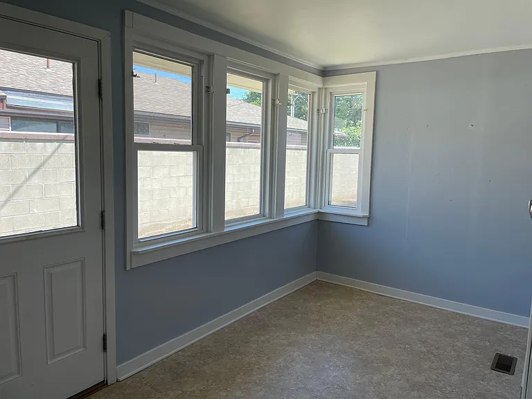 828 N 2nd St — Photo 15