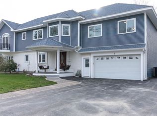 7 Forest Hills Dr, Nashua, NH 03060