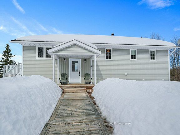 2nd image of 520 Star Lake Rd