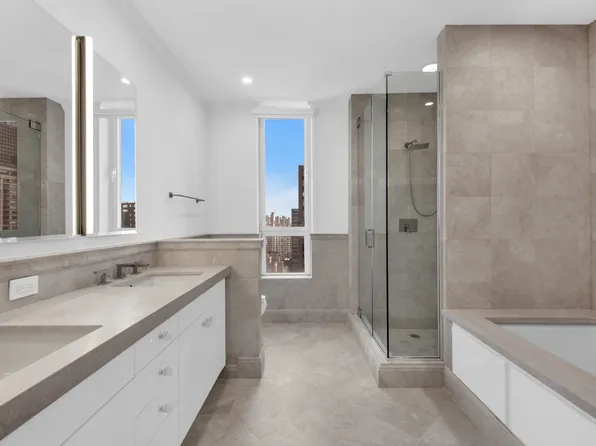 351 East 51st Street image 10 of 15