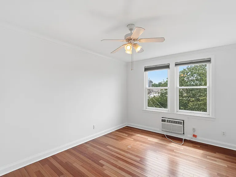906 S Washington St #307 — Photo 12