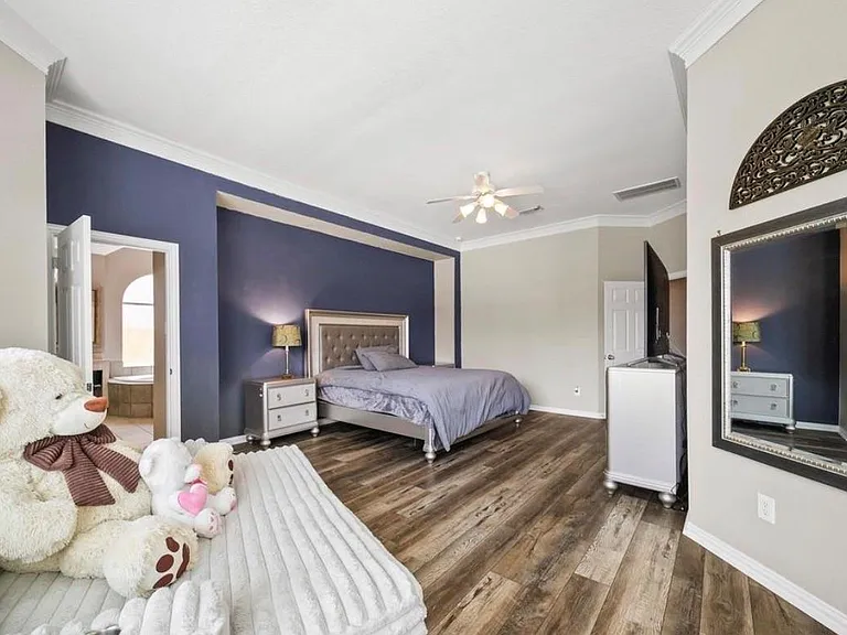 5923 Dillon Creek Ln — Photo 16