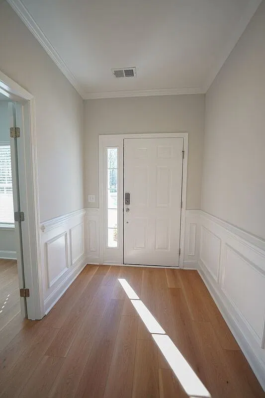5 bed, 3.0 bath, 2708 sqft, $2,600 — Photo 4
