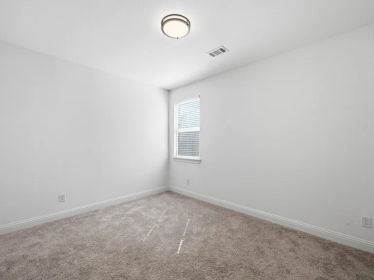 513 Fieldstone Ln — Photo 12