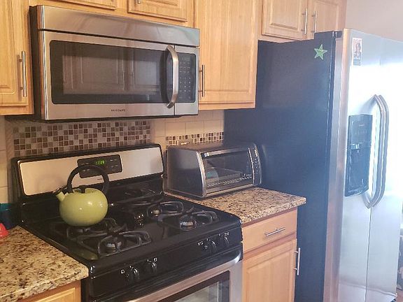 3rd image of 22926 Westwind Dr