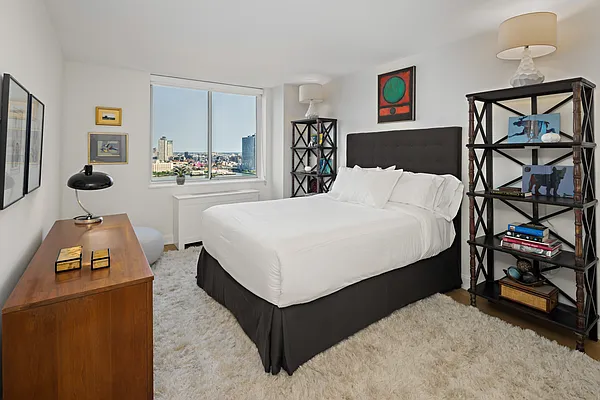 Rented by Compass | media 58