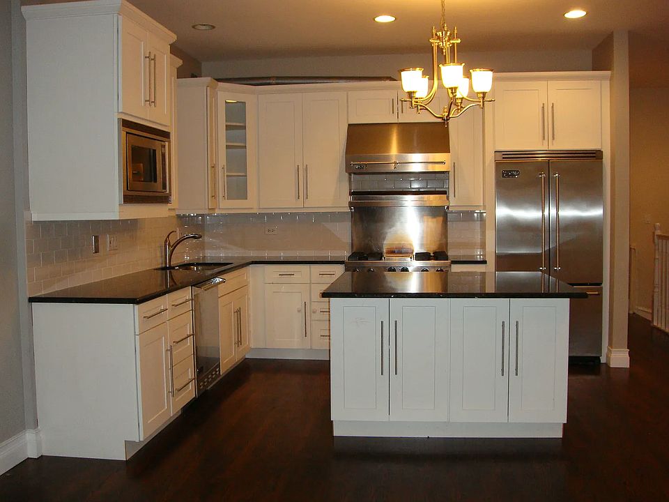 Viking appliances kitchen
