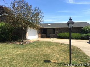 2512 Manchester Dr, Springfield, IL 62704