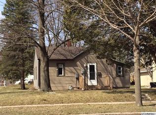 524 12th St SW, Willmar, MN 56201