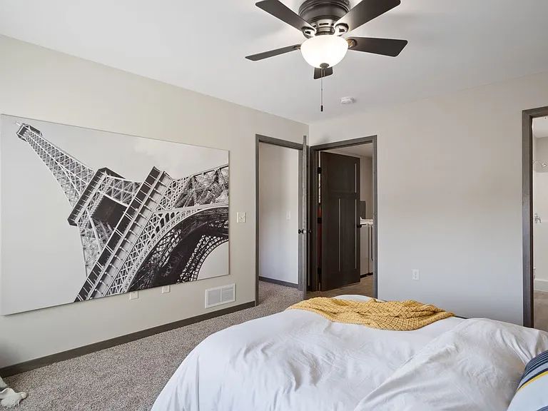 786 Peregrine Cir — Photo 96