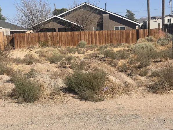 1004 S Mahan St, Ridgecrest, CA 93555