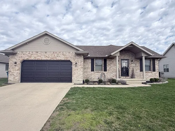 412 Clover Hill Dr, Tipp City, OH 45371