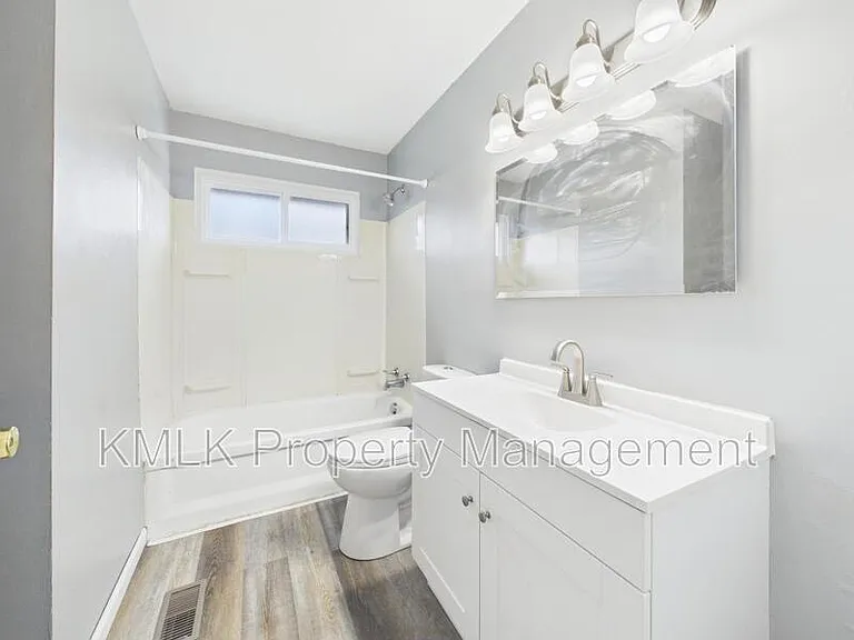 3434 Lawndale Dr — Photo 22