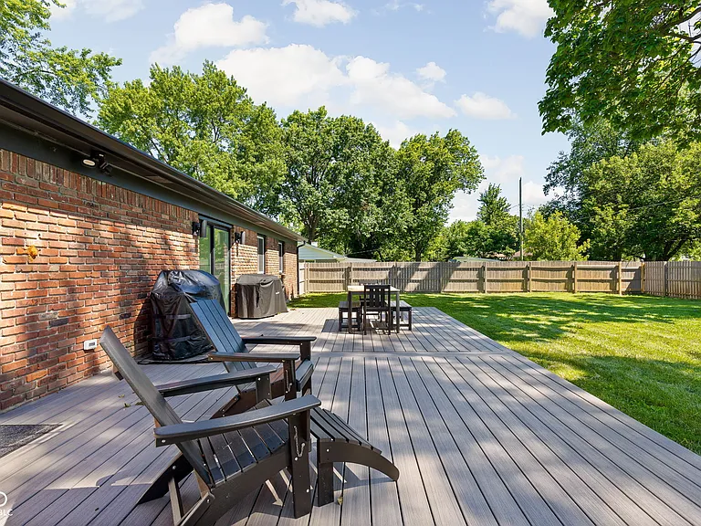 10605 Penn Dr — Photo 26
