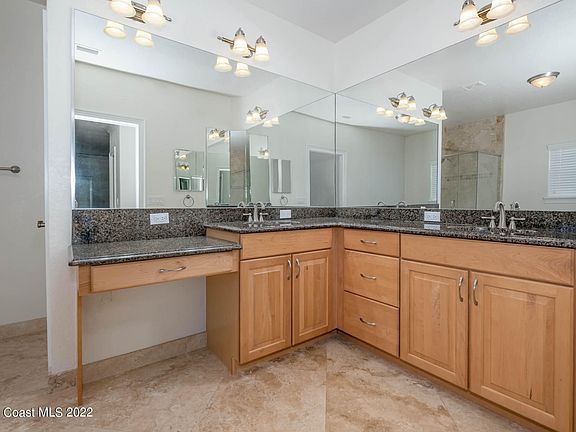 5th image of 127 Lancha Cir APT 104