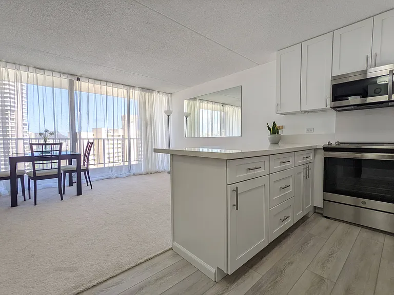 411 Hobron Ln #2409 — Photo 3