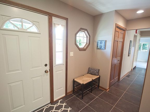 4th image of 17256 Vollbrecht Dr