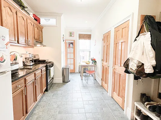 Rented by Ulas Real Estates Inc | media 19