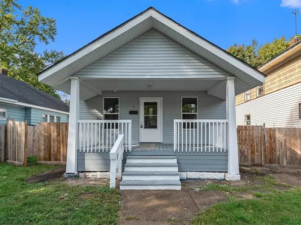 901 Lawndale Ave, South Bend, IN 46628