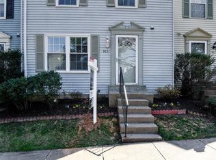 9031 White Rose Ln, Fairfax, VA 22031