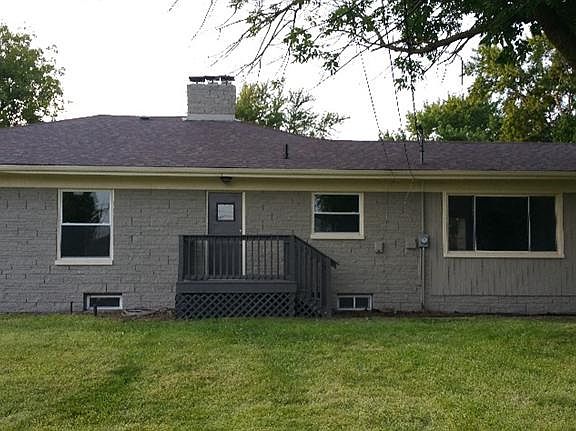 5th image of 841 W 56th Pl