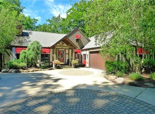 1364 Echo Gln, Gates Mills, OH 44040