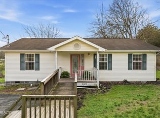 500 Beets St, Clinton, TN 37716