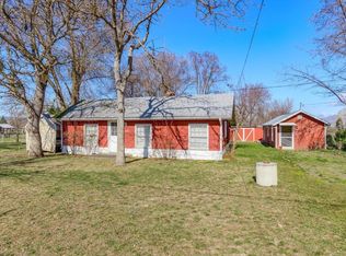 2384 Camp Baker Rd, Medford, OR 97501