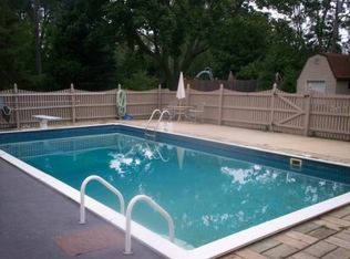 2703 Markridge Dr, Racine, WI 53405