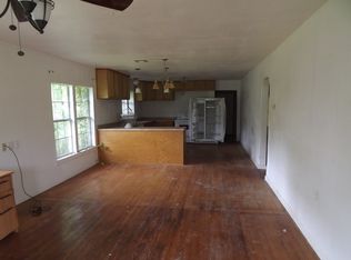 5320 Columbia Road 1, Taylor, AR 71861