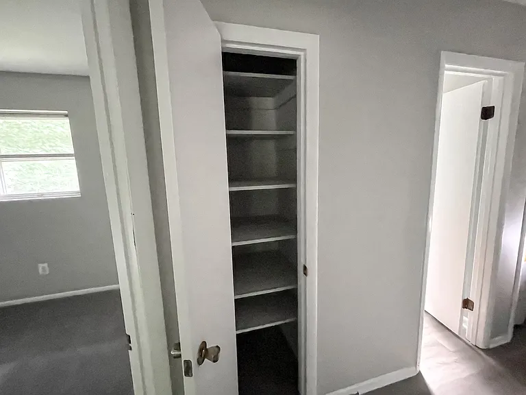 9395 Marcus Ln — Photo 9