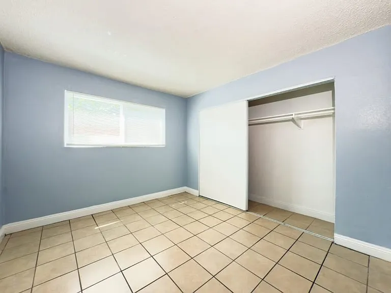 3556 Sanborn Ave #B — Photo 6