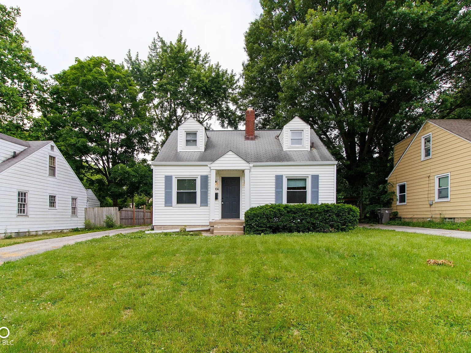 4 bed, 1.5 bath, 1418 sqft, $1,550 — Photo 1