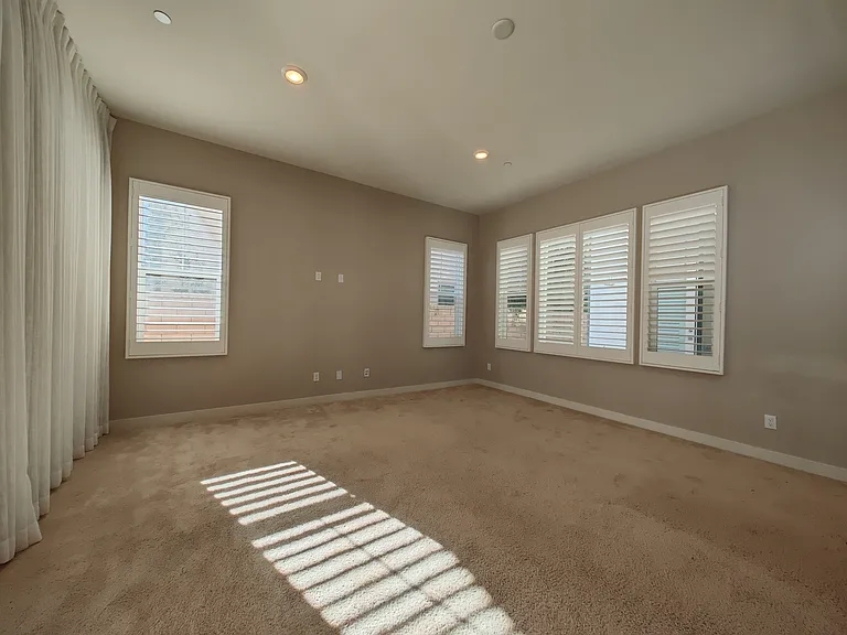 6679 Kenmar Way — Photo 26