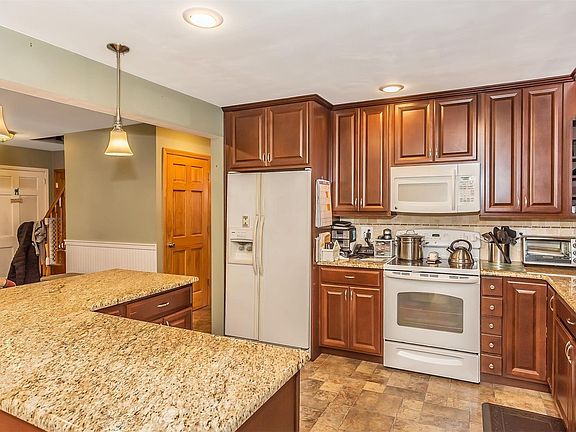 4th image of 6 Eldridge St