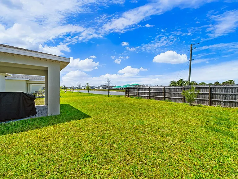 826 Dockside Dr SW — Photo 27