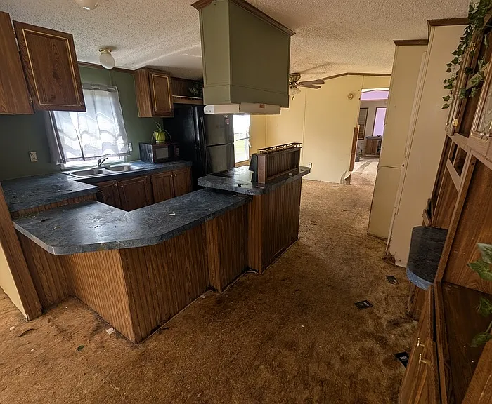 101 Felix Dr — Photo 5