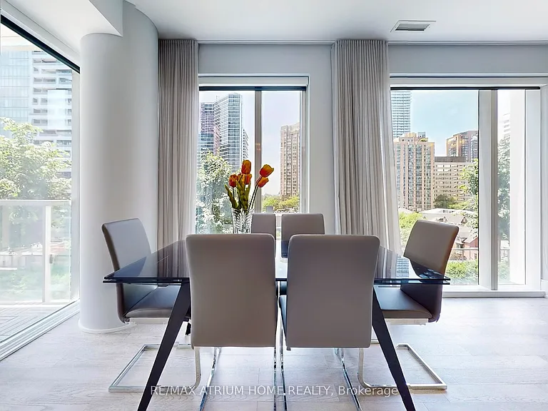 1 Gloucester St #715 — Photo 15