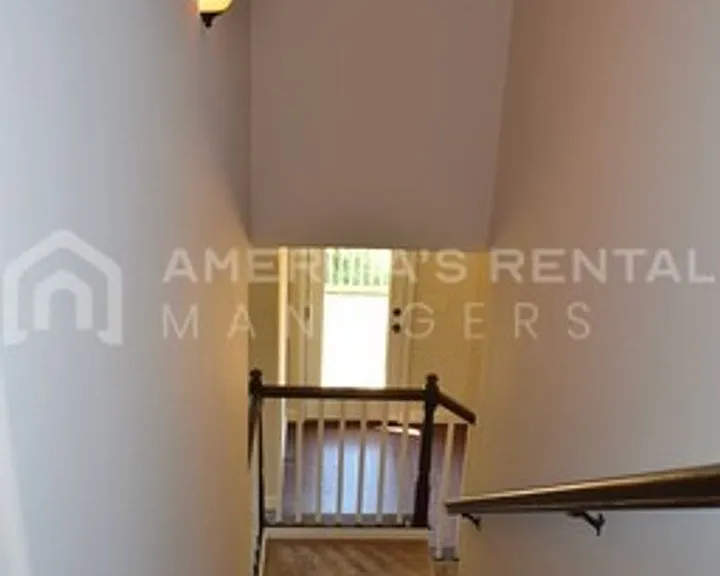 3768 Creekside Way — Photo 10